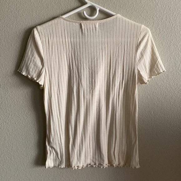 🌻3/$25 Urban Outfitters tee - Picture 5 of 5